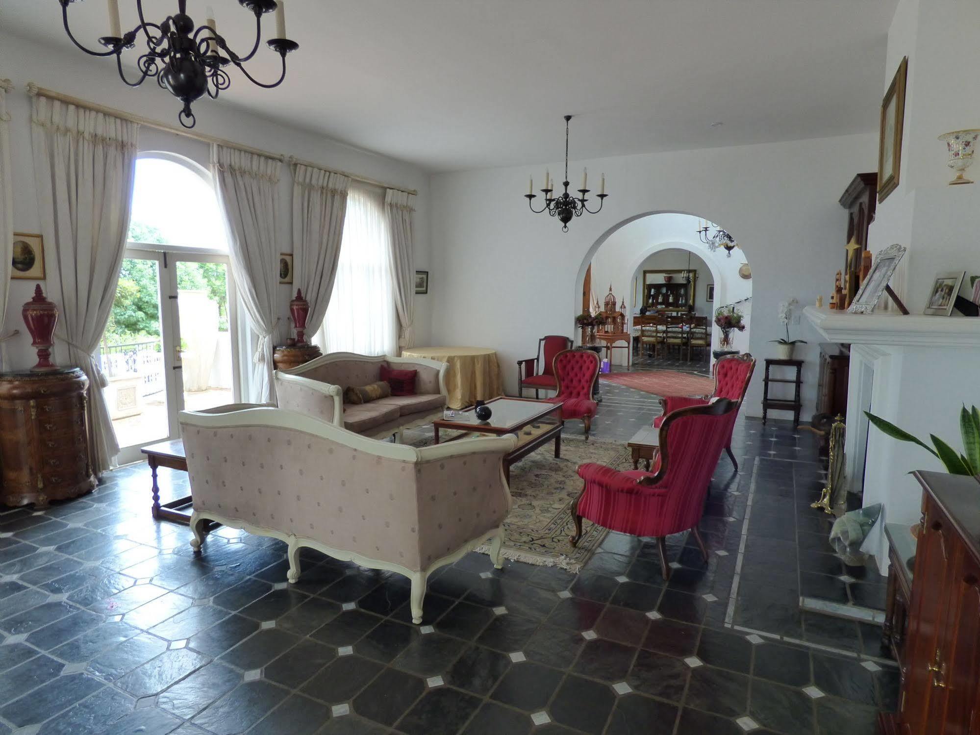Capital House Boutique Hotel Pretoria-Noord Εξωτερικό φωτογραφία